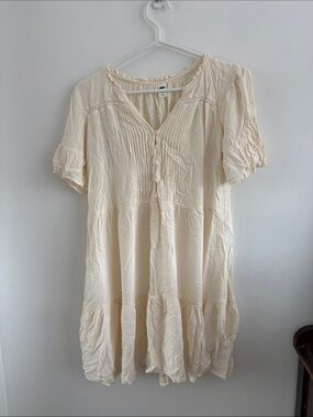 Old Navy Cream Peasant dress - size small